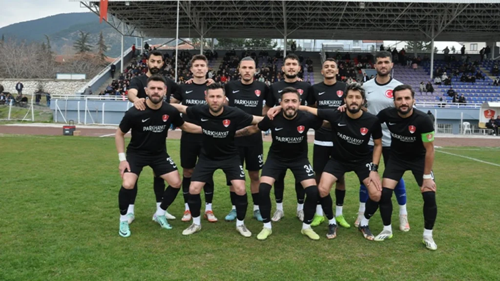 AKŞEHİR SPOR LİGİN 24.HAFTASINDA SARIÇAM KÜRKÇÜLERSPOR KULÜBÜ’NÜ KONUK EDİYOR