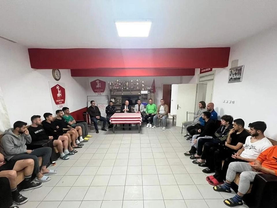 Akşehir Belediye Başkanı Nuri Köksal, Takım İftarında Sporcularla Buluştu