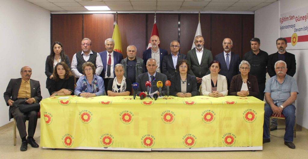 Eğitim-Sen’den İktidara ve Bakan Tekin’e Müfredat Uyarısı: Derhal Geri Çekin!